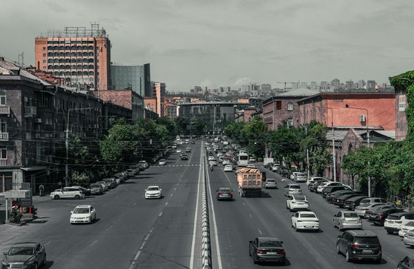 Révolution urbaine : comment les fermes verticales transforment la réduction de l"empreinte carbone en milieu urbain